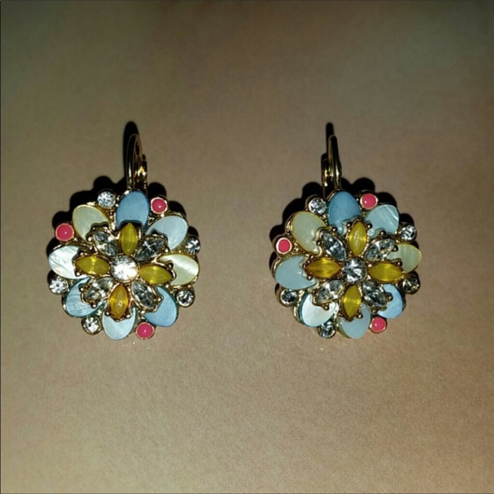 NEW LIKE KS FLORAL EARRINGS - Picture 2 of 3